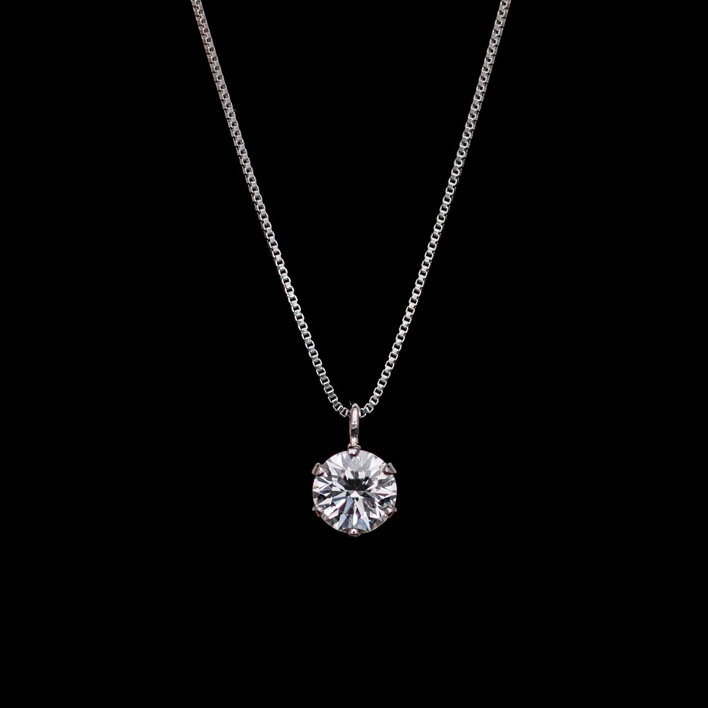 0.30UP　6本爪ペンダントネックレス