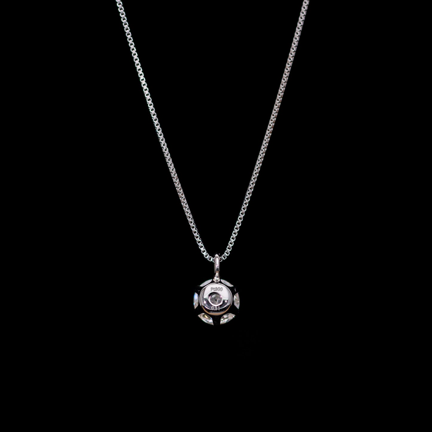 0.30UP　6本爪ペンダントネックレス